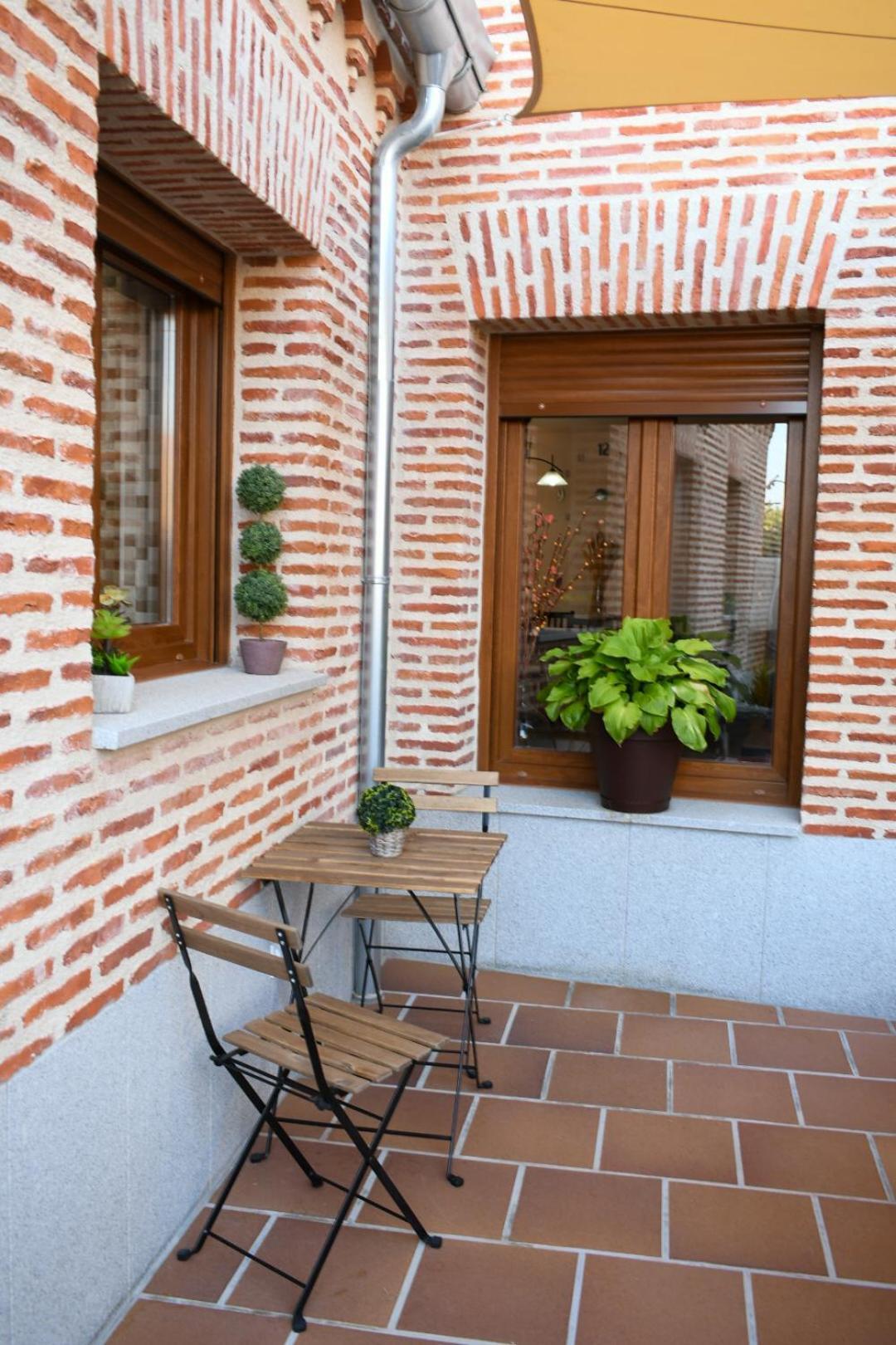 Casa Rural La Real Herreria Madrigal de las Altas Torres Kültér fotó